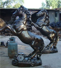 传承匠心，铸就永恒——大型铜马雕塑定制加工的艺术与工艺